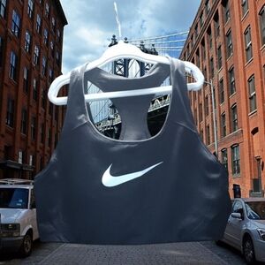 Nike Sportsbra - High Support! *NWT*